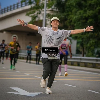 Runner Photo 6211342