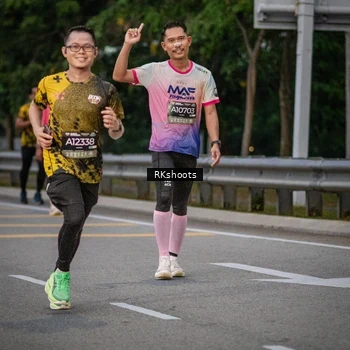 Runner Photo 6211419