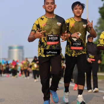 Runner Photo 6211522