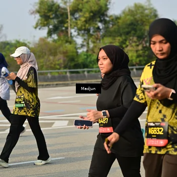 Runner Photo 6211536