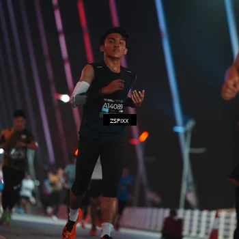 Runner Photo 6211573