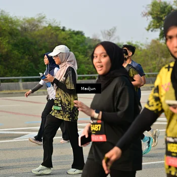 Runner Photo 6211594
