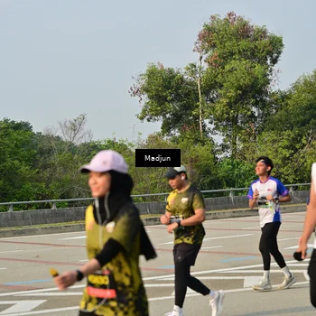 Runner Photo 6211613
