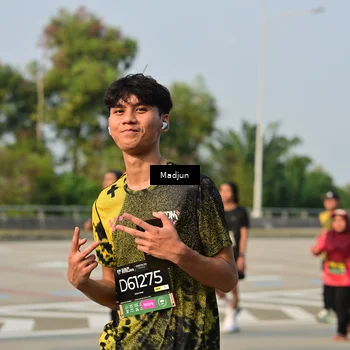 Runner Photo 6211653