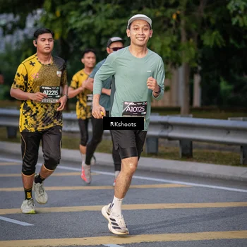 Runner Photo 6211722