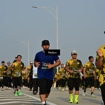 Runner Photo 6211876
