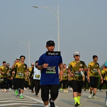 Runner Photo 6211884