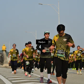 Runner Photo 6211972