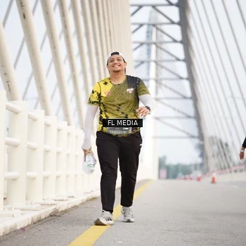 Runner Photo 6212038