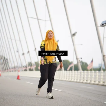 Runner Photo 6212053