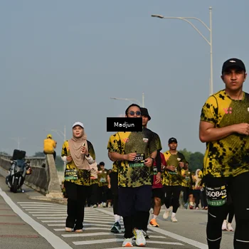 Runner Photo 6212064