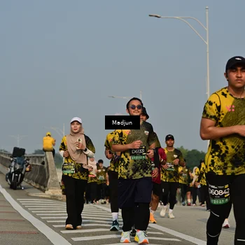 Runner Photo 6212074