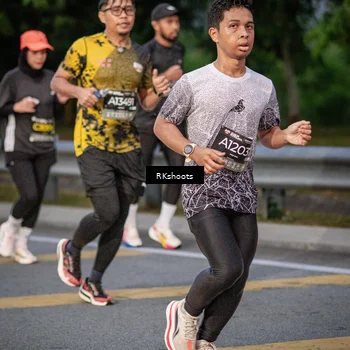 Runner Photo 6212097