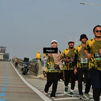 Runner Photo 6212115
