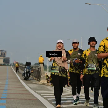 Runner Photo 6212125