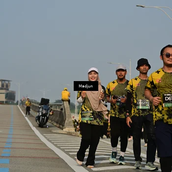 Runner Photo 6212132