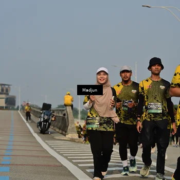 Runner Photo 6212143