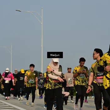 Runner Photo 6212145