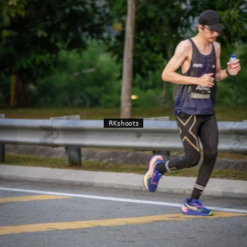 Runner Photo 6212153