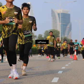 Runner Photo 6212202