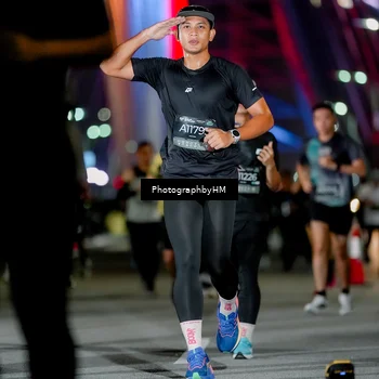 Runner Photo 6212312