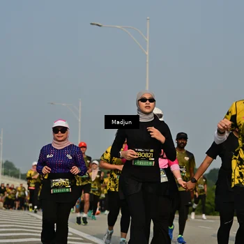 Runner Photo 6212333