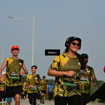 Runner Photo 6212430