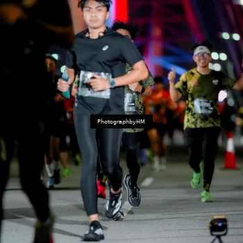 Runner Photo 6212438