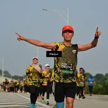 Runner Photo 6212440