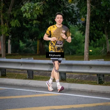 Runner Photo 6212444