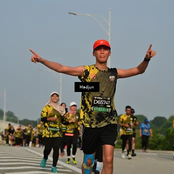 Runner Photo 6212457