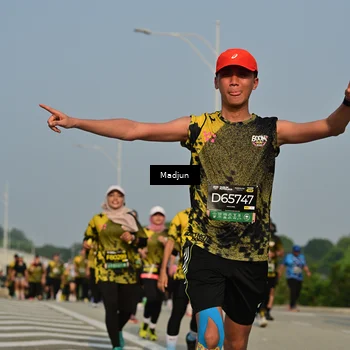 Runner Photo 6212471