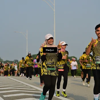 Runner Photo 6212472