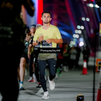 Runner Photo 6212496
