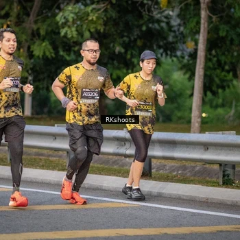 Runner Photo 6212519