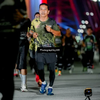Runner Photo 6212596