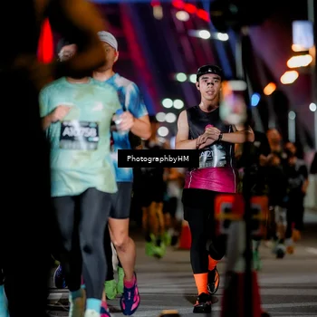 Runner Photo 6212640