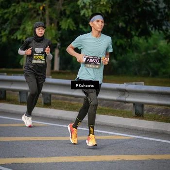 Runner Photo 6212642