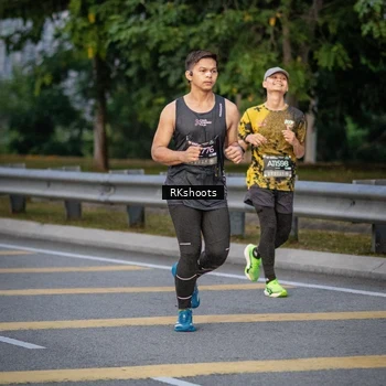 Runner Photo 6212662