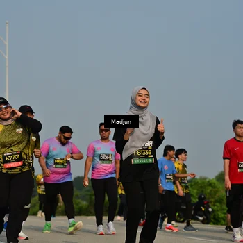 Runner Photo 6212680