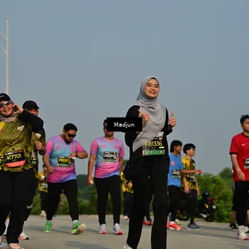 Runner Photo 6212683
