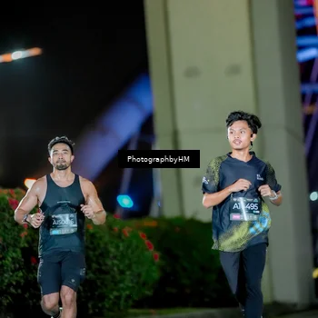 Runner Photo 6212746