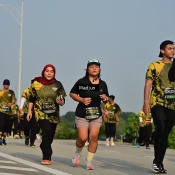 Runner Photo 6212856