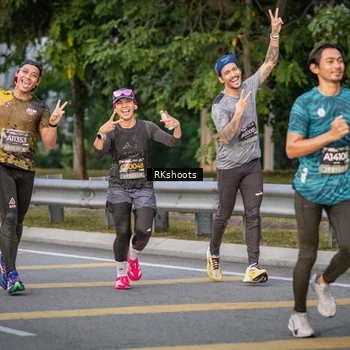 Runner Photo 6212899