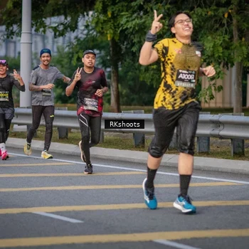 Runner Photo 6212925