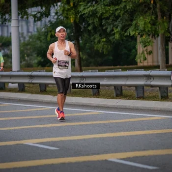 Runner Photo 6212947
