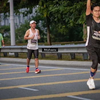 Runner Photo 6212974