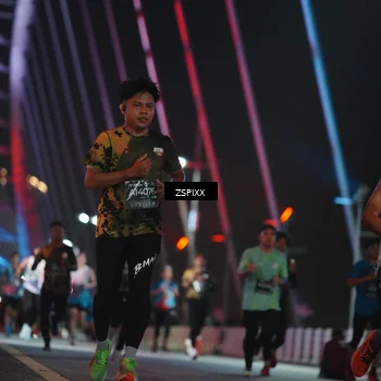 Runner Photo 6213148