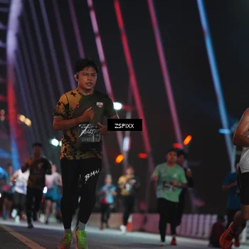 Runner Photo 6213188