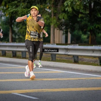 Runner Photo 6213259